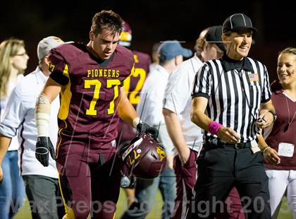 Thumbnail 3 in Royal @ Simi Valley photogallery.