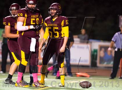 Thumbnail 3 in Royal @ Simi Valley photogallery.