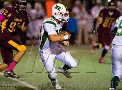 Thumbnail 2 in Royal @ Simi Valley photogallery.