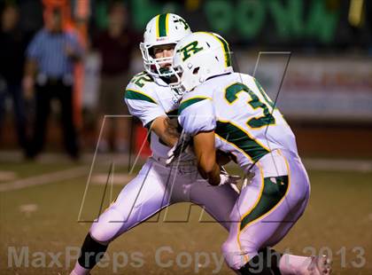 Thumbnail 1 in Royal @ Simi Valley photogallery.