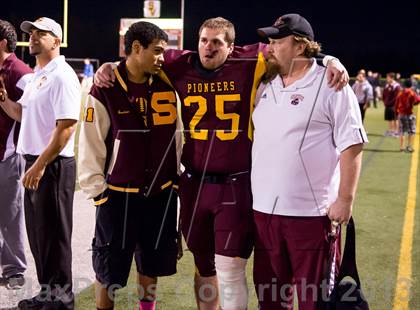 Thumbnail 3 in Royal @ Simi Valley photogallery.