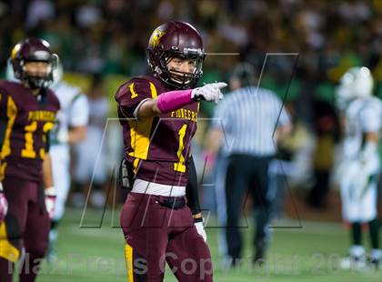 Thumbnail 3 in Royal @ Simi Valley photogallery.