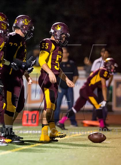 Thumbnail 1 in Royal @ Simi Valley photogallery.