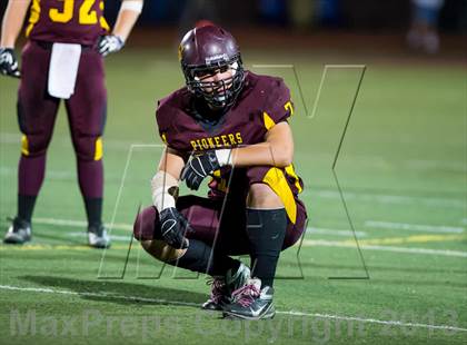 Thumbnail 2 in Royal @ Simi Valley photogallery.