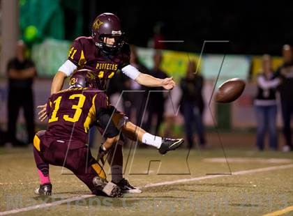 Thumbnail 1 in Royal @ Simi Valley photogallery.