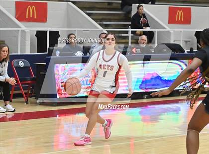 Thumbnail 2 in Lake Ridge vs. Corpus Christi Veterans Memorial (McDonald's Texas Invitational) photogallery.