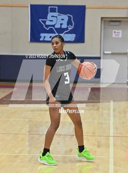 Thumbnail 2 in Lake Ridge vs. Corpus Christi Veterans Memorial (McDonald's Texas Invitational) photogallery.