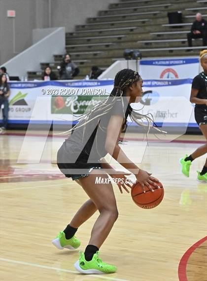 Thumbnail 2 in Lake Ridge vs. Corpus Christi Veterans Memorial (McDonald's Texas Invitational) photogallery.