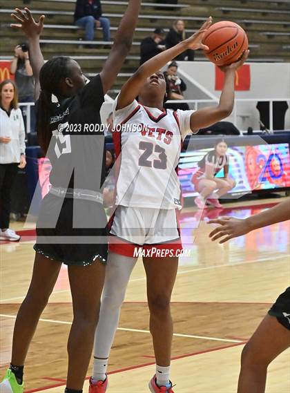 Thumbnail 2 in Lake Ridge vs. Corpus Christi Veterans Memorial (McDonald's Texas Invitational) photogallery.