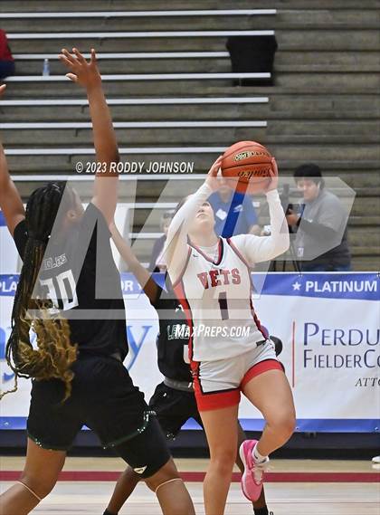 Thumbnail 3 in Lake Ridge vs. Corpus Christi Veterans Memorial (McDonald's Texas Invitational) photogallery.