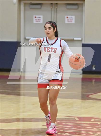 Thumbnail 3 in Lake Ridge vs. Corpus Christi Veterans Memorial (McDonald's Texas Invitational) photogallery.