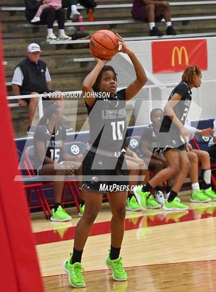 Thumbnail 3 in Lake Ridge vs. Corpus Christi Veterans Memorial (McDonald's Texas Invitational) photogallery.