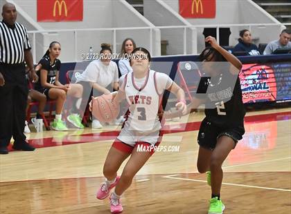 Thumbnail 1 in Lake Ridge vs. Corpus Christi Veterans Memorial (McDonald's Texas Invitational) photogallery.