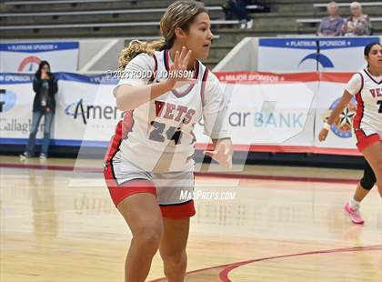 Thumbnail 2 in Lake Ridge vs. Corpus Christi Veterans Memorial (McDonald's Texas Invitational) photogallery.