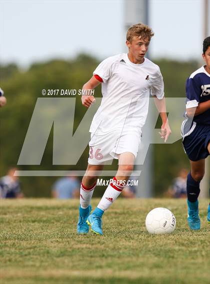 Thumbnail 3 in Fr: Freshman: Oak Park @ Fort Osage photogallery.