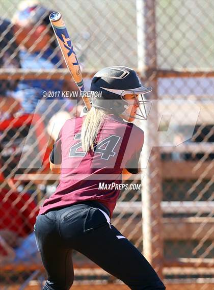 Thumbnail 3 in Hamilton vs. Highland photogallery.