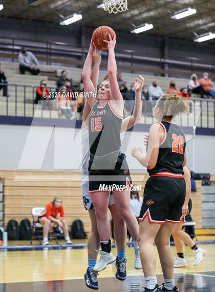 Thumbnail 3 in Platte County @ Oak Park photogallery.