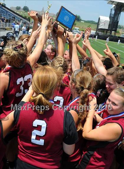 Thumbnail 1 in Springfield vs. Radnor (PIAA Final) photogallery.