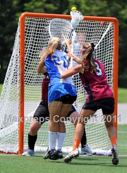 Thumbnail 3 in Springfield vs. Radnor (PIAA Final) photogallery.