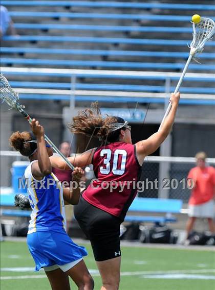 Thumbnail 1 in Springfield vs. Radnor (PIAA Final) photogallery.