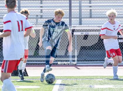 Thumbnail 3 in Syracuse vs. Mountain Ridge (UHSAA  6A Round 1) photogallery.