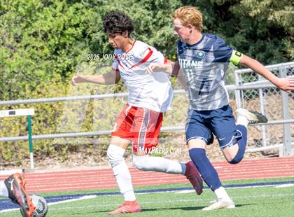 Thumbnail 3 in Syracuse vs. Mountain Ridge (UHSAA  6A Round 1) photogallery.