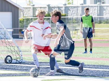 Thumbnail 2 in Syracuse vs. Mountain Ridge (UHSAA  6A Round 1) photogallery.