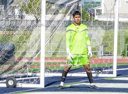 Thumbnail 2 in Syracuse vs. Mountain Ridge (UHSAA  6A Round 1) photogallery.
