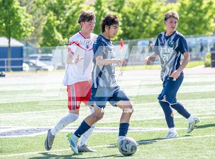 Thumbnail 3 in Syracuse vs. Mountain Ridge (UHSAA  6A Round 1) photogallery.