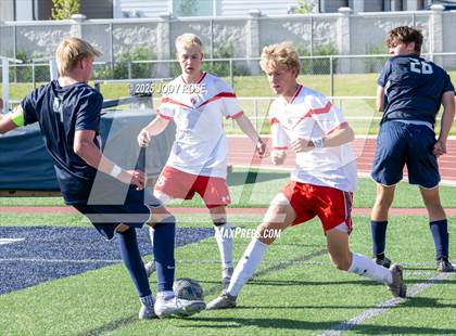 Thumbnail 3 in Syracuse vs. Mountain Ridge (UHSAA  6A Round 1) photogallery.