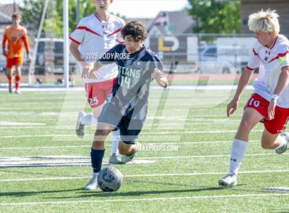 Thumbnail 3 in Syracuse vs. Mountain Ridge (UHSAA  6A Round 1) photogallery.