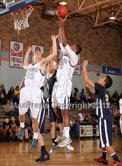 Thumbnail 3 in St. Genevieve vs. Crean Lutheran (CIF SS Playoffs) photogallery.