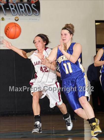 Thumbnail 2 in Sheridan vs. Laramie (4A East Regional Playoffs) photogallery.