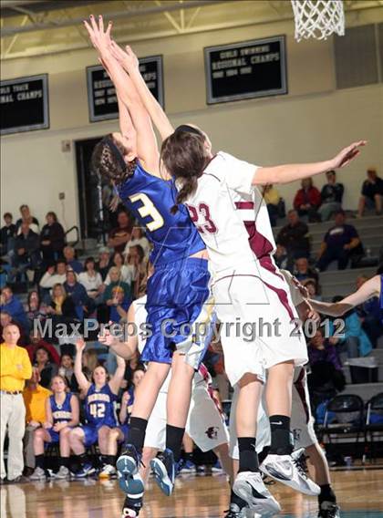 Thumbnail 3 in Sheridan vs. Laramie (4A East Regional Playoffs) photogallery.