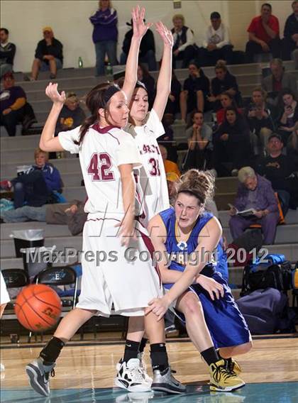 Thumbnail 3 in Sheridan vs. Laramie (4A East Regional Playoffs) photogallery.
