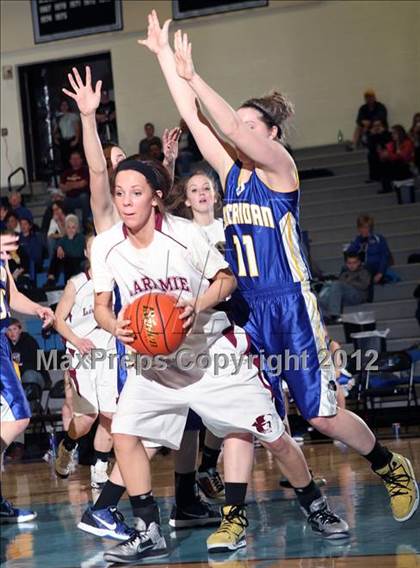Thumbnail 3 in Sheridan vs. Laramie (4A East Regional Playoffs) photogallery.