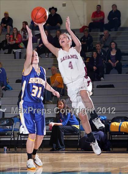 Thumbnail 1 in Sheridan vs. Laramie (4A East Regional Playoffs) photogallery.