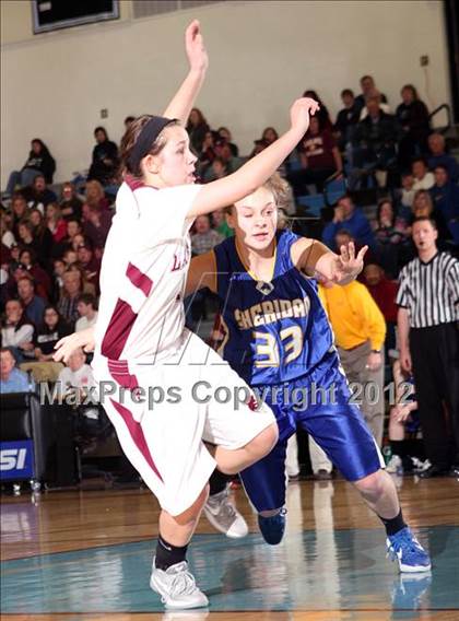 Thumbnail 2 in Sheridan vs. Laramie (4A East Regional Playoffs) photogallery.