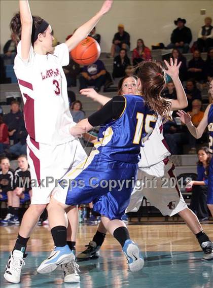 Thumbnail 2 in Sheridan vs. Laramie (4A East Regional Playoffs) photogallery.