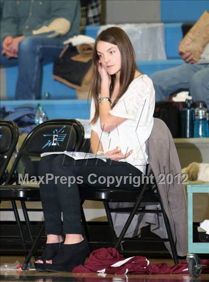 Thumbnail 3 in Sheridan vs. Laramie (4A East Regional Playoffs) photogallery.