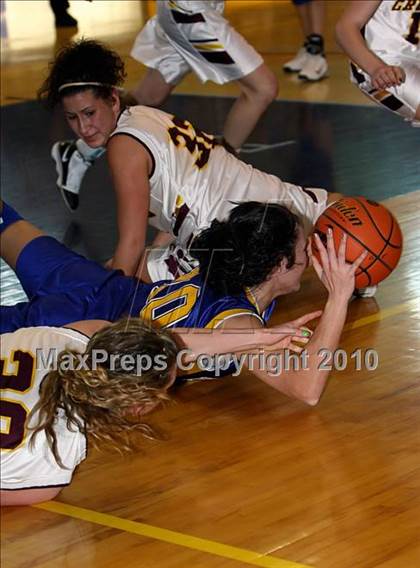 Thumbnail 1 in West Forest vs. Elk County Catholic (PIAA District 9 A Finals) photogallery.