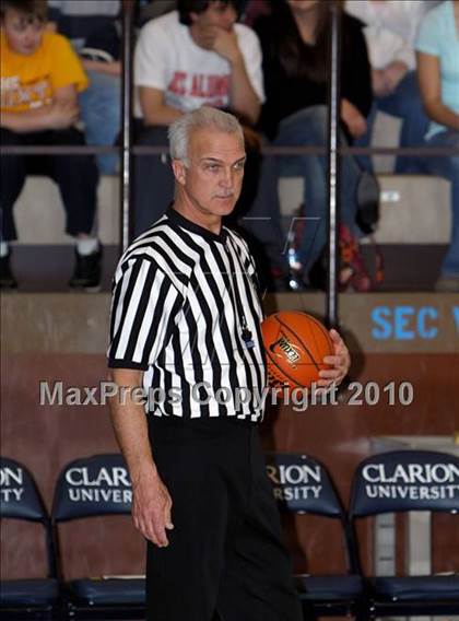 Thumbnail 2 in West Forest vs. Elk County Catholic (PIAA District 9 A Finals) photogallery.