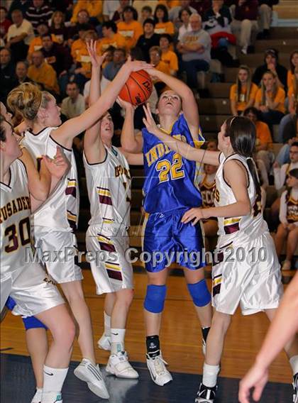 Thumbnail 3 in West Forest vs. Elk County Catholic (PIAA District 9 A Finals) photogallery.