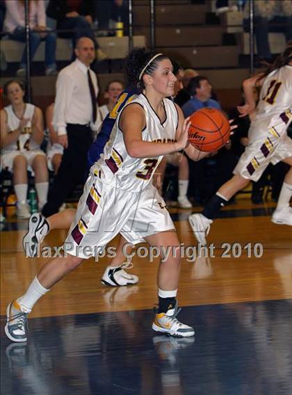 Thumbnail 3 in West Forest vs. Elk County Catholic (PIAA District 9 A Finals) photogallery.