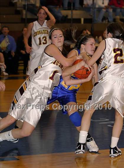 Thumbnail 2 in West Forest vs. Elk County Catholic (PIAA District 9 A Finals) photogallery.