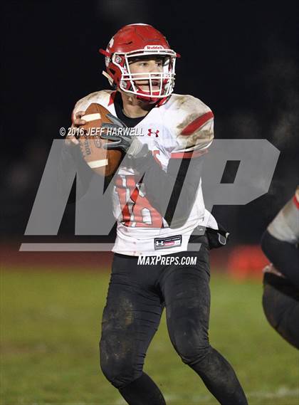 Thumbnail 1 in Struthers @ Woodridge (OHSAA Division IV Region 13 Quarterfinal) photogallery.