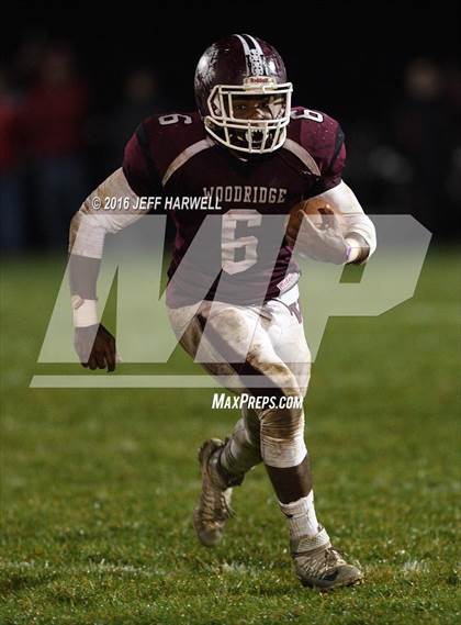 Thumbnail 2 in Struthers @ Woodridge (OHSAA Division IV Region 13 Quarterfinal) photogallery.