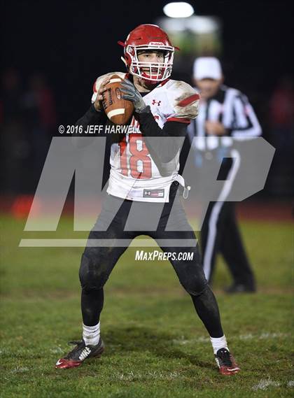 Thumbnail 1 in Struthers @ Woodridge (OHSAA Division IV Region 13 Quarterfinal) photogallery.