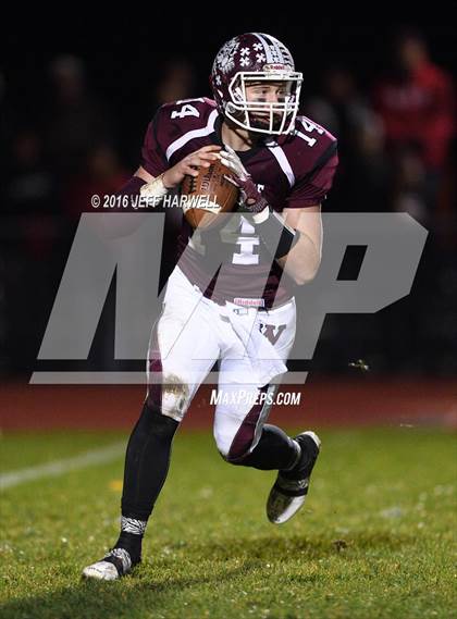 Thumbnail 2 in Struthers @ Woodridge (OHSAA Division IV Region 13 Quarterfinal) photogallery.