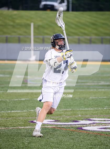 Thumbnail 1 in Massapequa vs. Mamaroneck (NYSPHSAA Class A Semifinal) photogallery.
